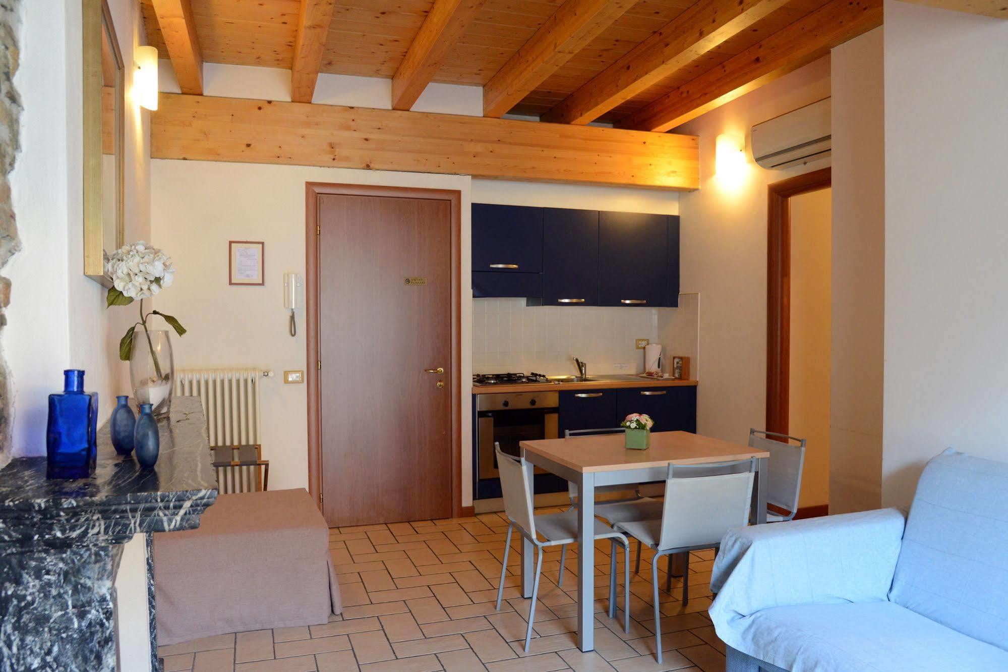 Le Stanze Del Lago Apartments Como Exterior foto